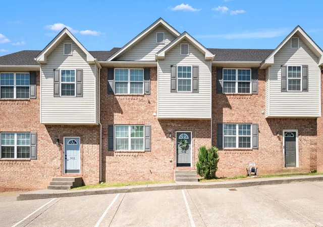 Photo 3 of Townhouse for sale at 914 Spence Enclave Ct, Nashville, TN 37210 | MLS# 3242808 | Listing updated on 2026-09-06