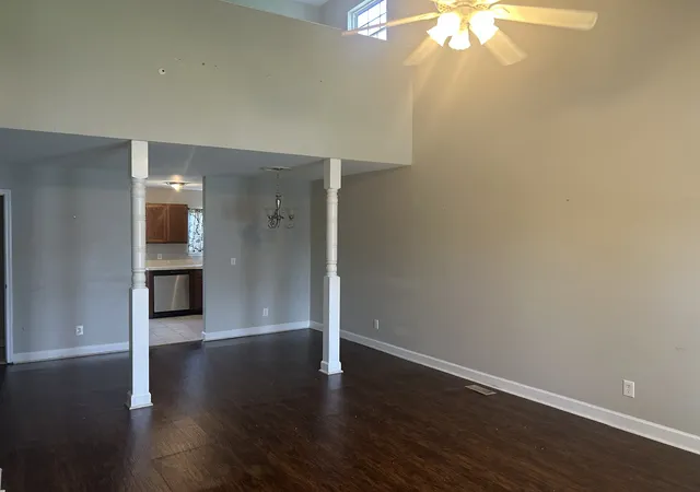 Photo 3 of Single family home for sale at 1726 Underwood St, Nashville, TN 37208 | MLS# 3246040 | Listing updated on 2026-08-21
