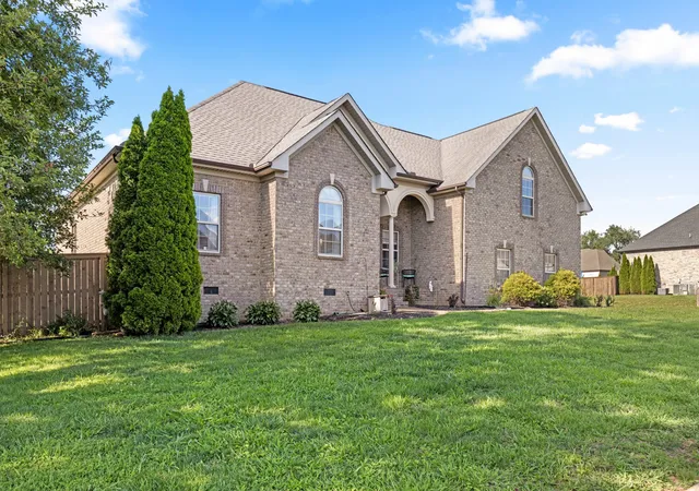 Homes for sale in White House, TN | 101 Ashfield Ct, White House, TN 37188 | MLS# 3247886