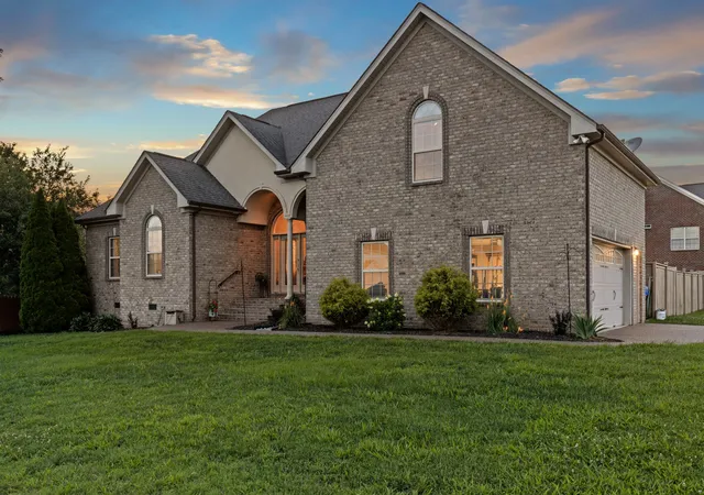 Homes for sale in White House, TN | 101 Ashfield Ct, White House, TN 37188 | MLS# 3247886