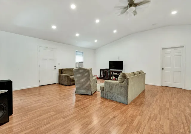 2nd image of 200 Queens Lane, Decatur, TN 37322 | MLS# 3301792