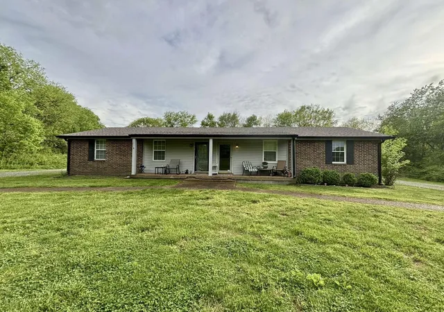 Homes for sale in Springfield, TN | 6479 Hwy 76 E, Springfield, TN 37172 | MLS# 3242124