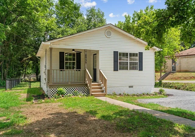 2nd image of 8956 Hiwassee Street Ne, Charleston, TN 37310 | MLS# 3244190