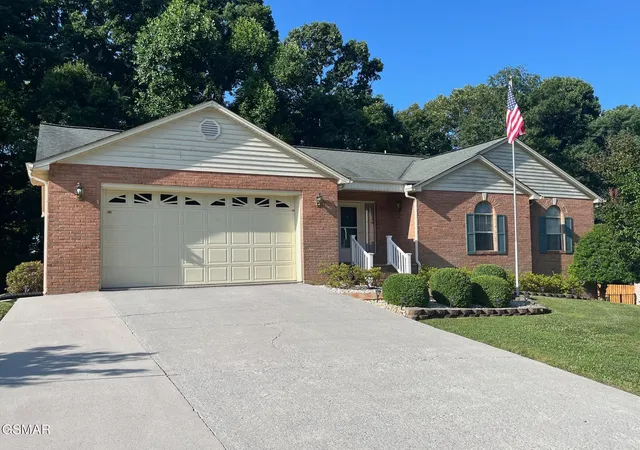 1st image of 985 E Brentwood Dr, Morristown, TN 37814 | MLS# 3281429