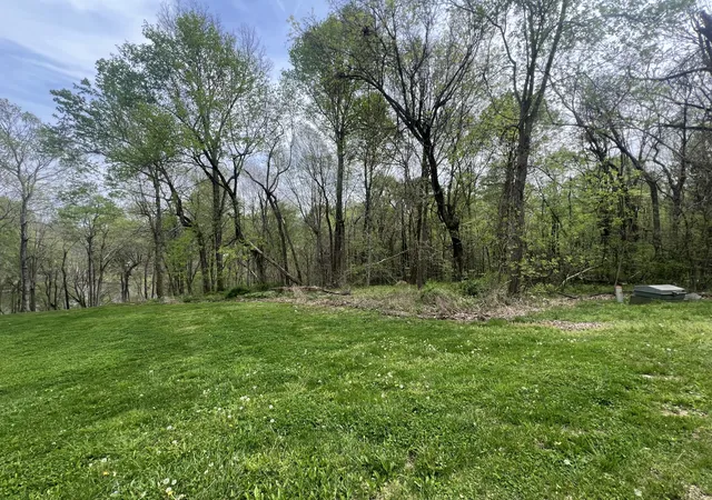1st image of 200 Lake Ridge Rd, Scottsville, KY 42164 | MLS# 3242245