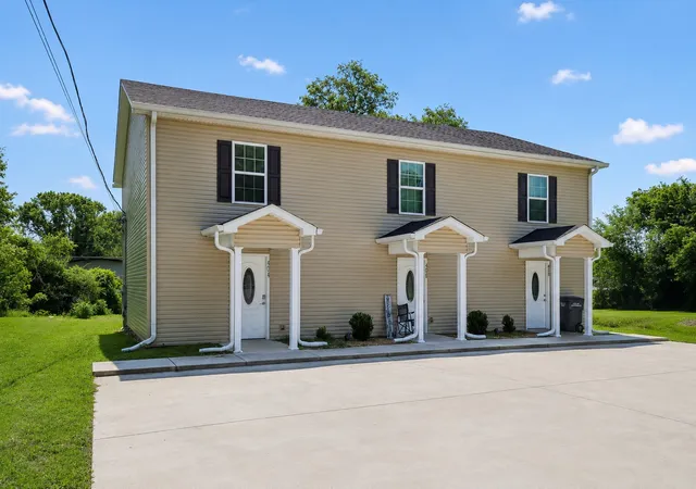 1st image of 406 Hedgemont Ave, Fayetteville, TN 37334 | MLS# 3243401
