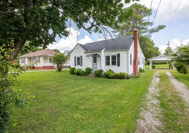 Homes for sale in Lewisburg, TN | 1824 Harriet St, Lewisburg, TN 37091 | MLS# 3242460