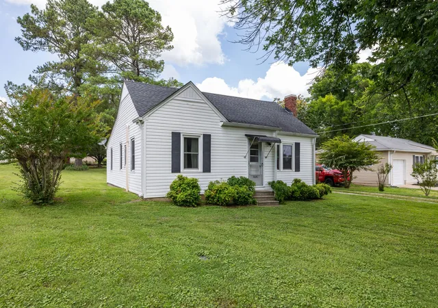 Homes for sale in Lewisburg, TN | 1824 Harriet St, Lewisburg, TN 37091 | MLS# 3242460