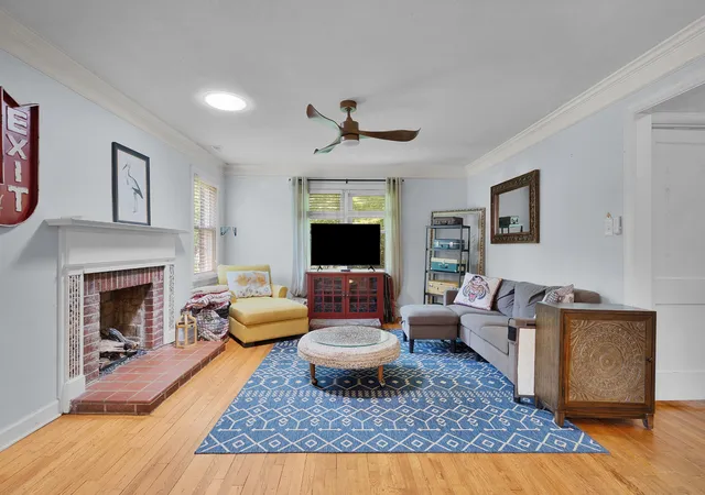 Photo 2 of Single family home for sale at 19 Kingston St, Chattanooga, TN 37415 | MLS# 3242296 | Listing updated on 2026-09-14