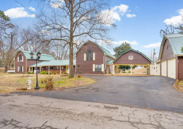 Homes for sale in Springville, TN | 369 Holiday Acres Dr, Springville, TN 38256 | MLS# 3246119