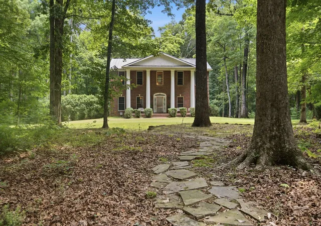 Homes for sale in Burns, TN | 1225 Johnny Hall Rd, Burns, TN 37029 | MLS# 3243437