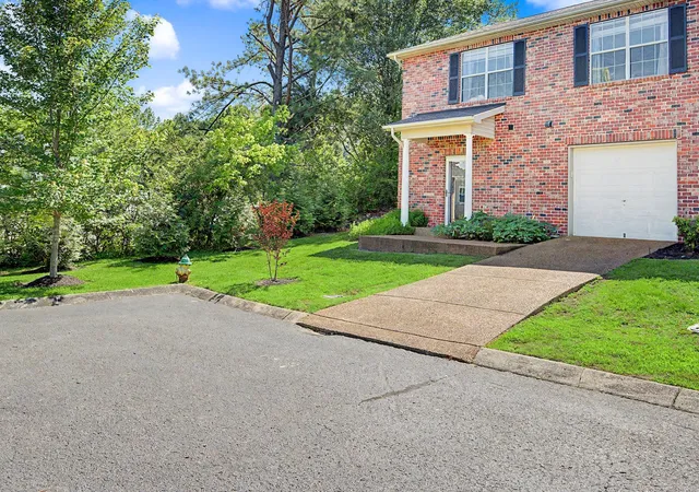 Homes for sale in Fairview, TN | 7211 Rye Ct, Fairview, TN 37062 | MLS# 3242381