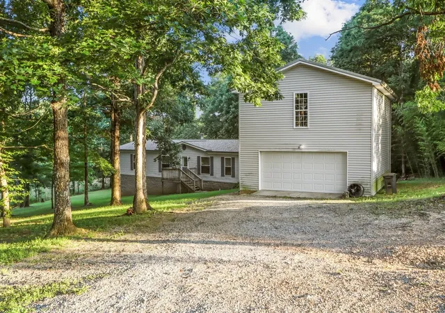 3rd image of 555 Fire Tower Rd, Dickson, TN 37055 | MLS# 3242668