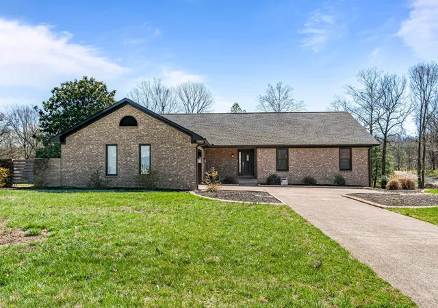 1st image of 1106 Roseland Dr, Columbia, TN 38401 | MLS# 3242407