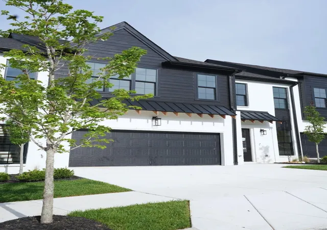 Homes for sale in Brentwood, TN | 123 Shadow Springs Dr #123, Brentwood, TN 37027 | MLS# 3243411
