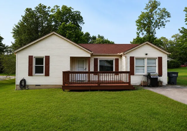 2nd image of 24 E Stevens St, Cookeville, TN 38501 | MLS# 3242454