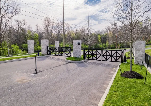 Homes for sale in Brentwood, TN | 125 Shadow Springs Dr #125, Brentwood, TN 37027 | MLS# 3242726