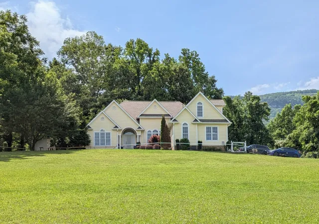 Homes for sale in Whitwell, TN | 221 Jason Patrick Dr, Whitwell, TN 37397 | MLS# 3245785