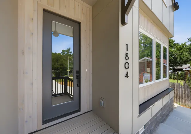 Photo 4 of Single family home for sale at 1804 Hayden Dr, Nashville, TN 37216 | MLS# 3242523 | Listing updated on 2026-06-23