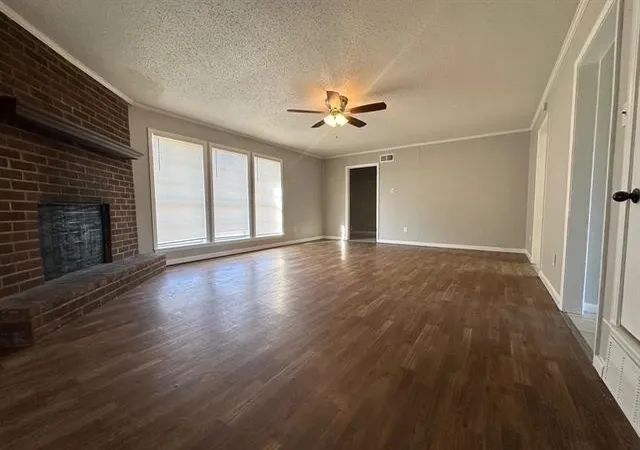Photo 4 of Single family home for sale at 5207 Breckenwood Dr, Memphis, TN 38127 | MLS# 3282515 | Listing updated on 2026-10-02