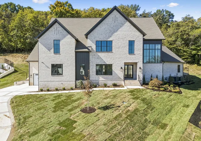 Photo 1 of Mansion for sale at 9494 Grand Hvn Dr, Brentwood, TN 37027 | MLS# 3242570 | Listing updated on 2026-10-16