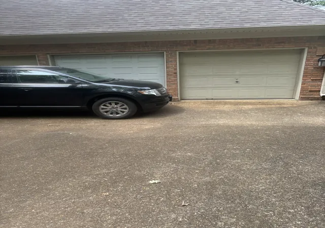 Photo 3 of Single family home for sale at 3921 Windolyn Cir S, Bartlett, TN 38133 | MLS# 3242727 | Listing updated on 2026-06-18
