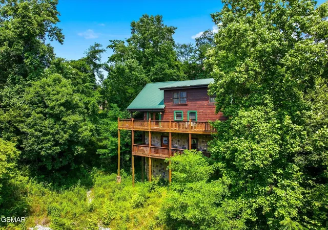 2nd image of 2606 Tree Top Way, Pigeon Forge, TN 37863 | MLS# 3298263