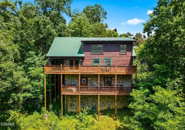 38th image of 2606 Tree Top Way, Pigeon Forge, TN 37863 | MLS# 3298263