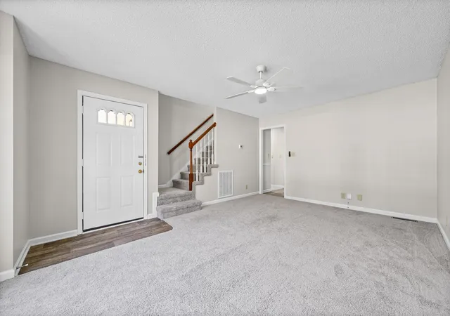 Photo 3 of Single family home for sale at 3327 S Senseney Cir, Clarksville, TN 37042 | MLS# 3245379 | Listing updated on 2026-07-18