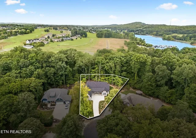 Photo 3 of Single family home for sale at 438 Goweli Tr, Vonore, TN 37885 | MLS# 3545579 | Listing updated on 2026-09-25