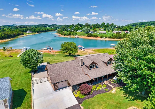 4th image of 1116 Lake Ridge Dr, Dandridge, TN 37725 | MLS# 3270205