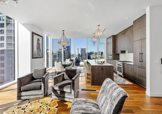 Listing Photo 2 - Condo for sale in Four Seasons Hotel and Residences located at 160 2Nd Ave S, Nashville, TN 37201 - Unit #1602