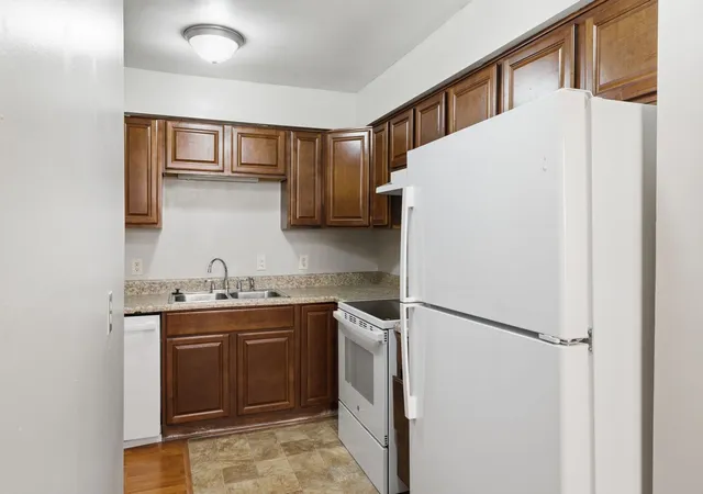 Photo 1 of Condo for sale at 323 Forest Park Rd #7-5, Madison, TN 37115 | MLS# 3244834 | Listing updated on 2026-10-11