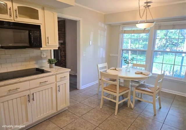 Photo 3 of Single family home for sale at 3824 Lake Aire Ct, Nashville, TN 37217 | MLS# 3260662 | Listing updated on 2026-08-20