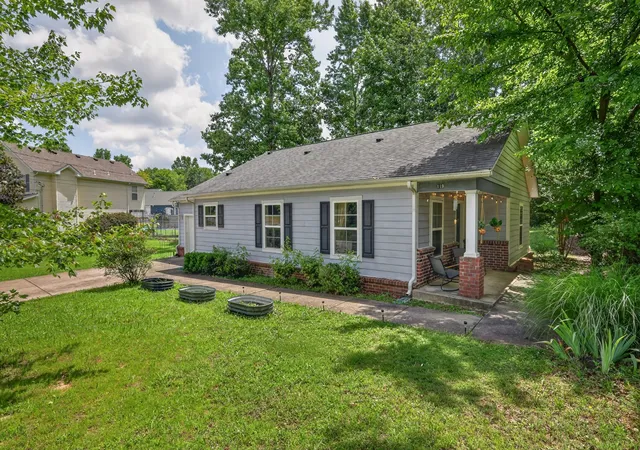 1st image of 119 Silver Leaf Cir, Dickson, TN 37055 | MLS# 3242839