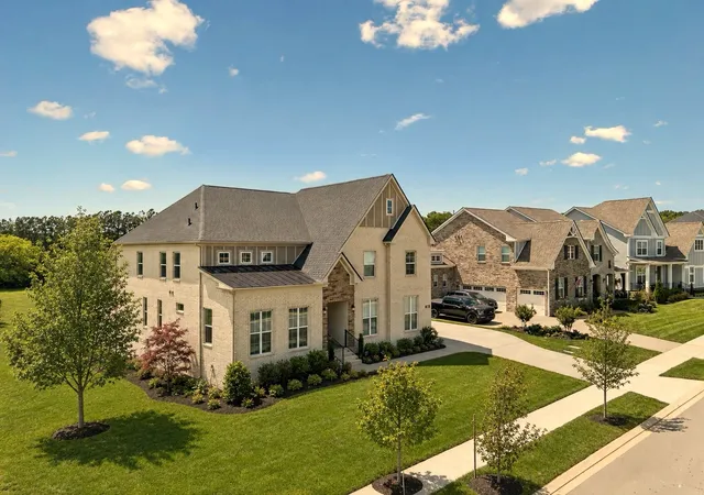 Photo 3 of Single family home for sale at 5011 High Park Hl Dr, Arrington, TN 37014 | MLS# 3246313 | Listing updated on 2026-09-24
