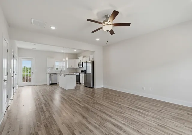 3rd image of 136 Dry Creek Commons Dr, Goodlettsville, TN 37072 | MLS# 3250641