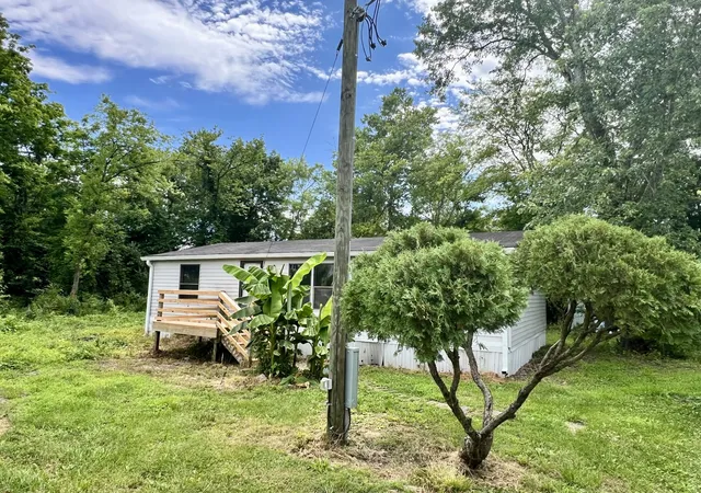 Homes for sale in Bell Buckle, TN | 110 Hinkle Hill St E, Bell Buckle, TN 37020 | MLS# 3243463