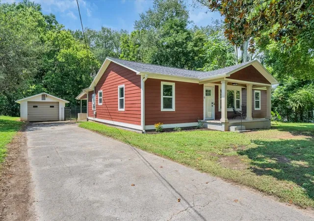 3rd image of 617 Fall River Rd, Lawrenceburg, TN 38464 | MLS# 3242922