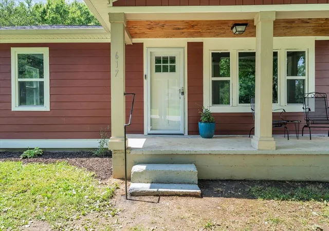5th image of 617 Fall River Rd, Lawrenceburg, TN 38464 | MLS# 3242922