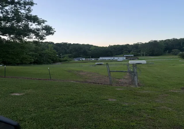10th image of 1881 Clifton Tpke, Waynesboro, TN 38485 | MLS# 3242859