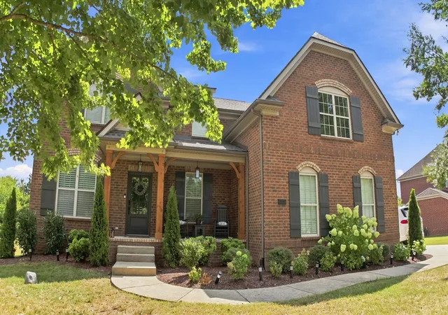 Photo 3 of Sale Pending at 2313 Carouth Ct, Nolensville, TN 37135 | MLS# 3245466 | Listing updated on 2026-10-04