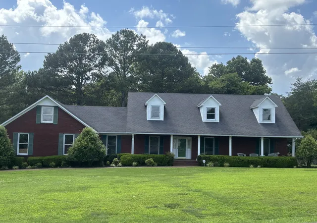 Homes for sale in Pulaski, TN | 405 Westgate Dr, Pulaski, TN 38478 | MLS# 3242876