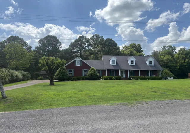 Homes for sale in Pulaski, TN | 405 Westgate Dr, Pulaski, TN 38478 | MLS# 3242876