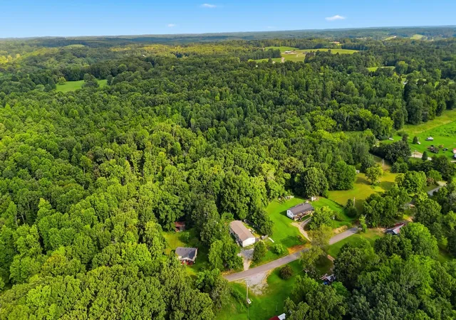 5th image of 359 Stage Rd, Charlotte, TN 37036 | MLS# 3242878