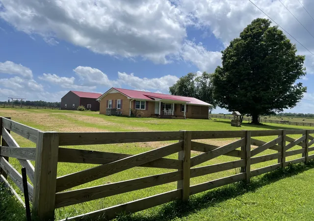 1st image of 27 Short Rd, Lawrenceburg, TN 38464 | MLS# 3243467