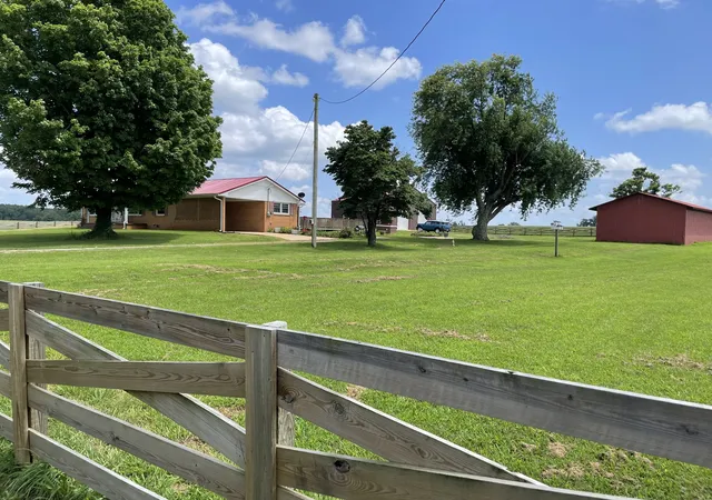 4th image of 27 Short Rd, Lawrenceburg, TN 38464 | MLS# 3243467