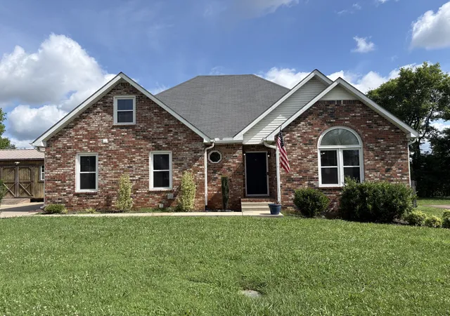Photo 1 of Sale Pending at 1822 Pennington Dr, Murfreesboro, TN 37129 | MLS# 3243509 | Listing updated on 2026-08-29