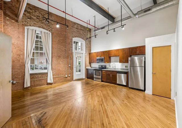 Listing Photo 5 - Condo for sale in building located at 1350 Rosa L Parks Blvd, Nashville, TN 37208 - Unit #356