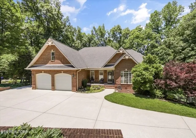 Photo 3 of Single family home for sale at 103 Winchester Cir, Oak Ridge, TN 37830 | MLS# 3317265 | Listing updated on 2026-08-27
